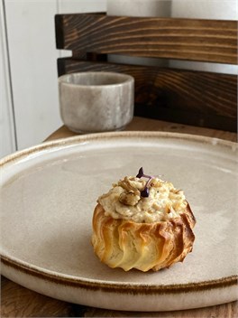 {{photo.Alt || photo.Description || 'Профитроль запеченный куриное филе с овощами'}}