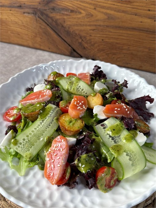 Салат с лососем 10206